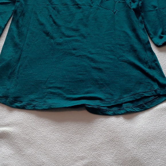 Green 3/4-sleeve lace yoke t-shirt/top (NEW) - Picture 2 of 5